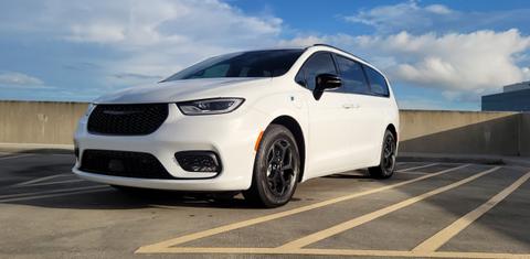 Chrysler Pacifica 2024
