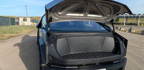 Tesla Cybertruck 2025