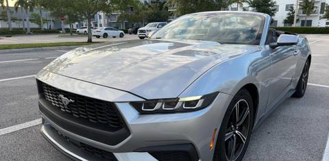 Ford Mustang 2024