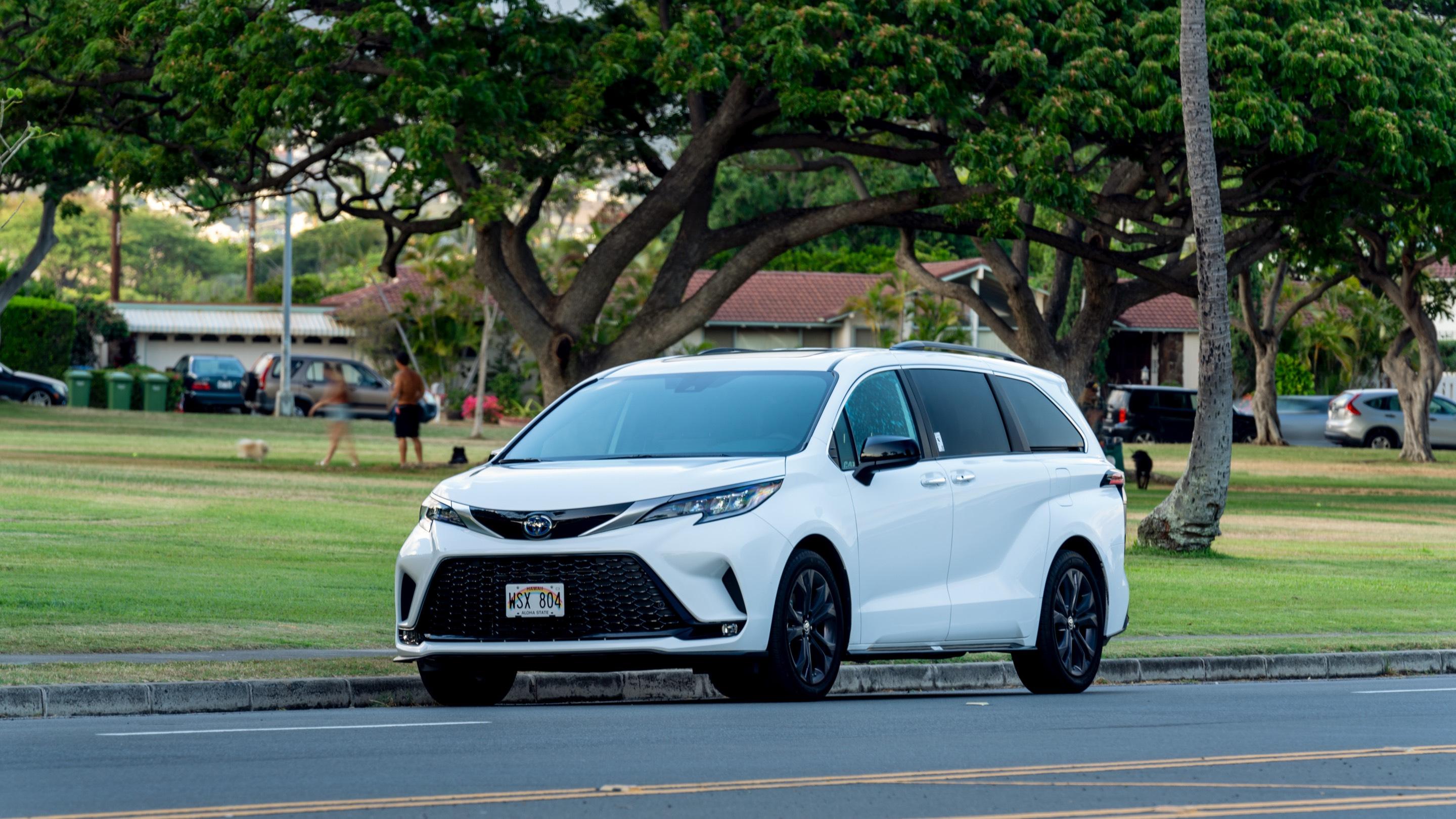 Toyota Sienna 2023 in Honolulu, HI