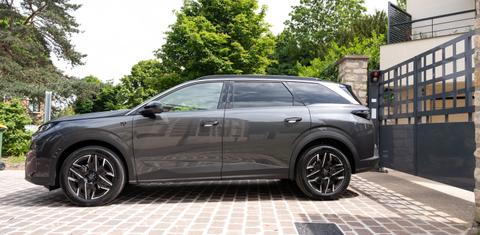 Peugeot 5008 2025