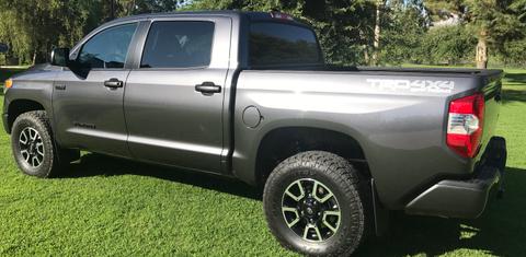 Toyota Tundra 2017