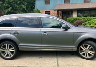 Audi Q7 car