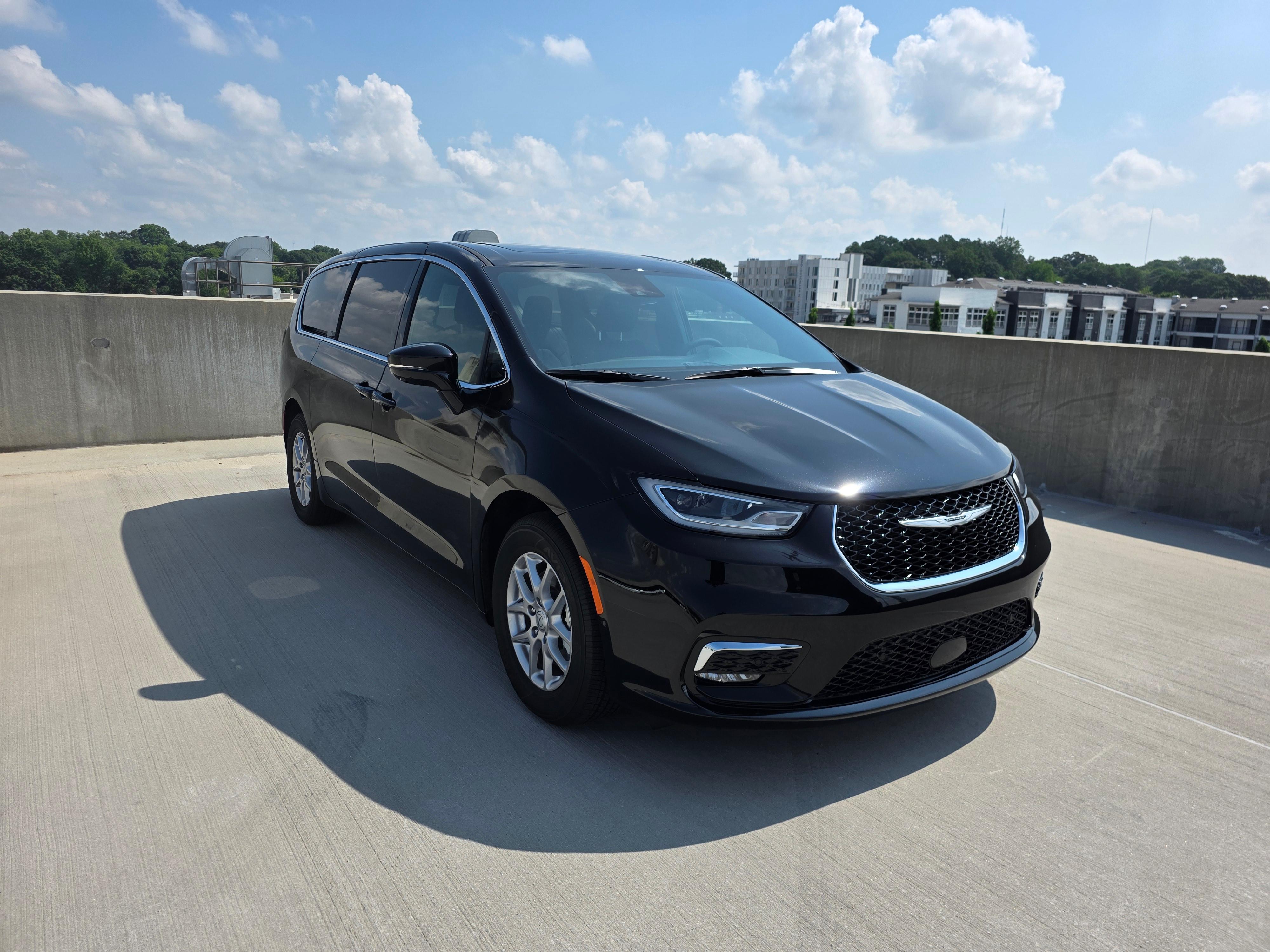 Chrysler Pacifica 2026 in Atlanta, GA