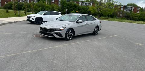 Hyundai Elantra 2024