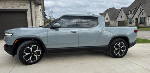 Rivian R1T 2023