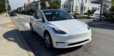 Tesla Model Y 2023