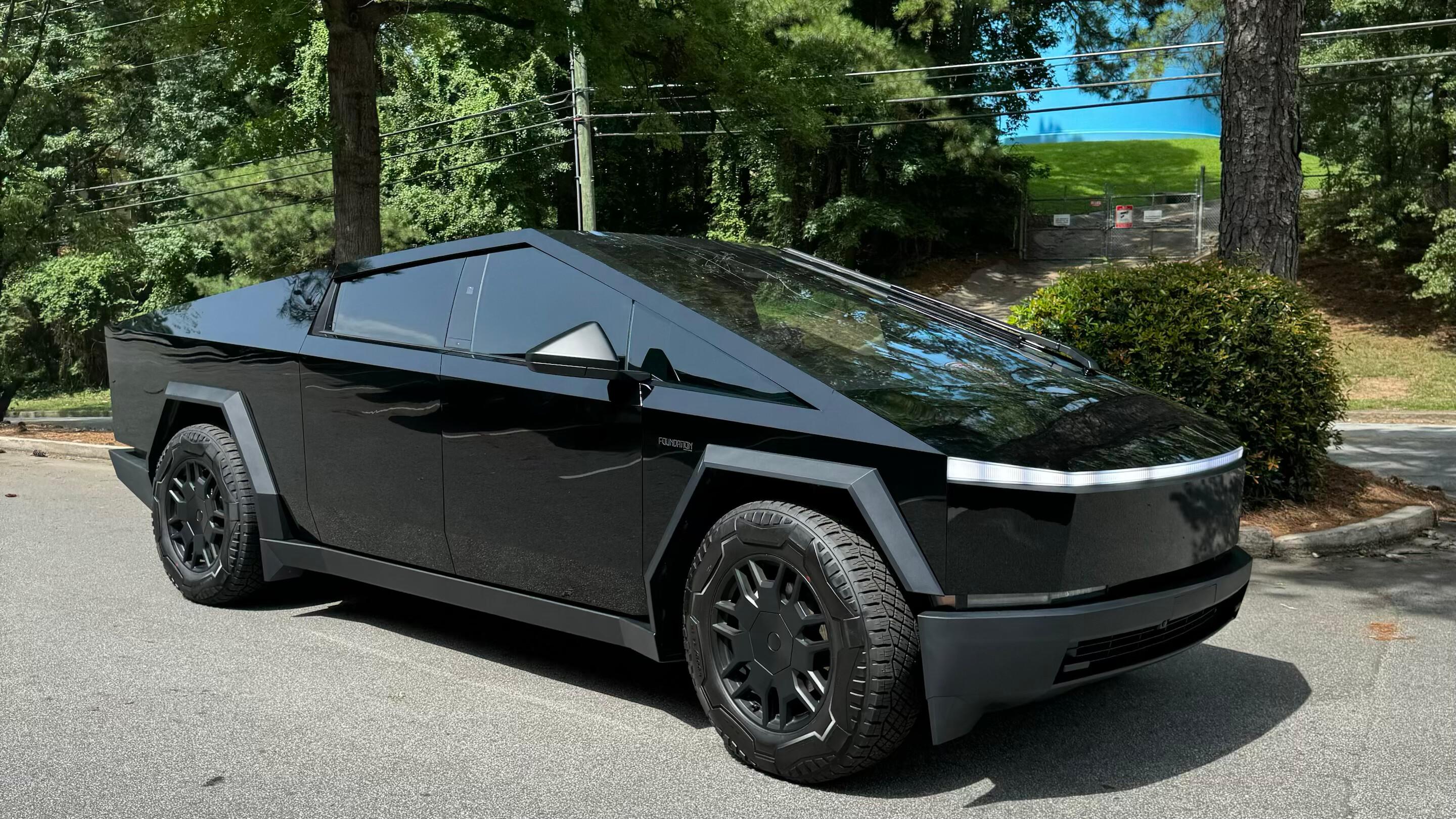 Tesla Cybertruck 2024 in 