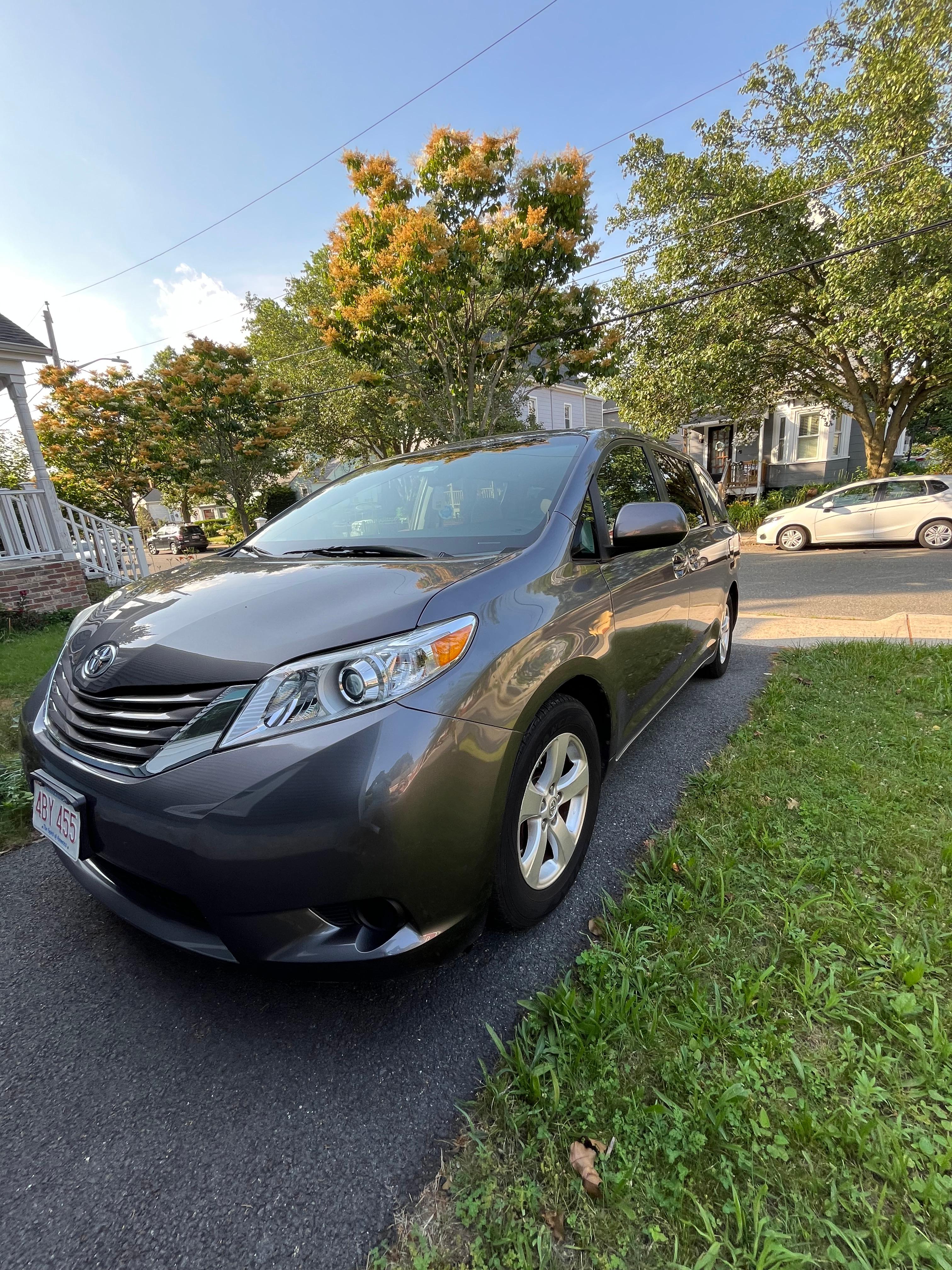Toyota Sienna 2015 in Medford, MA