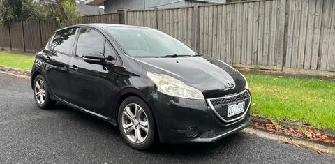 Peugeot 208 2015