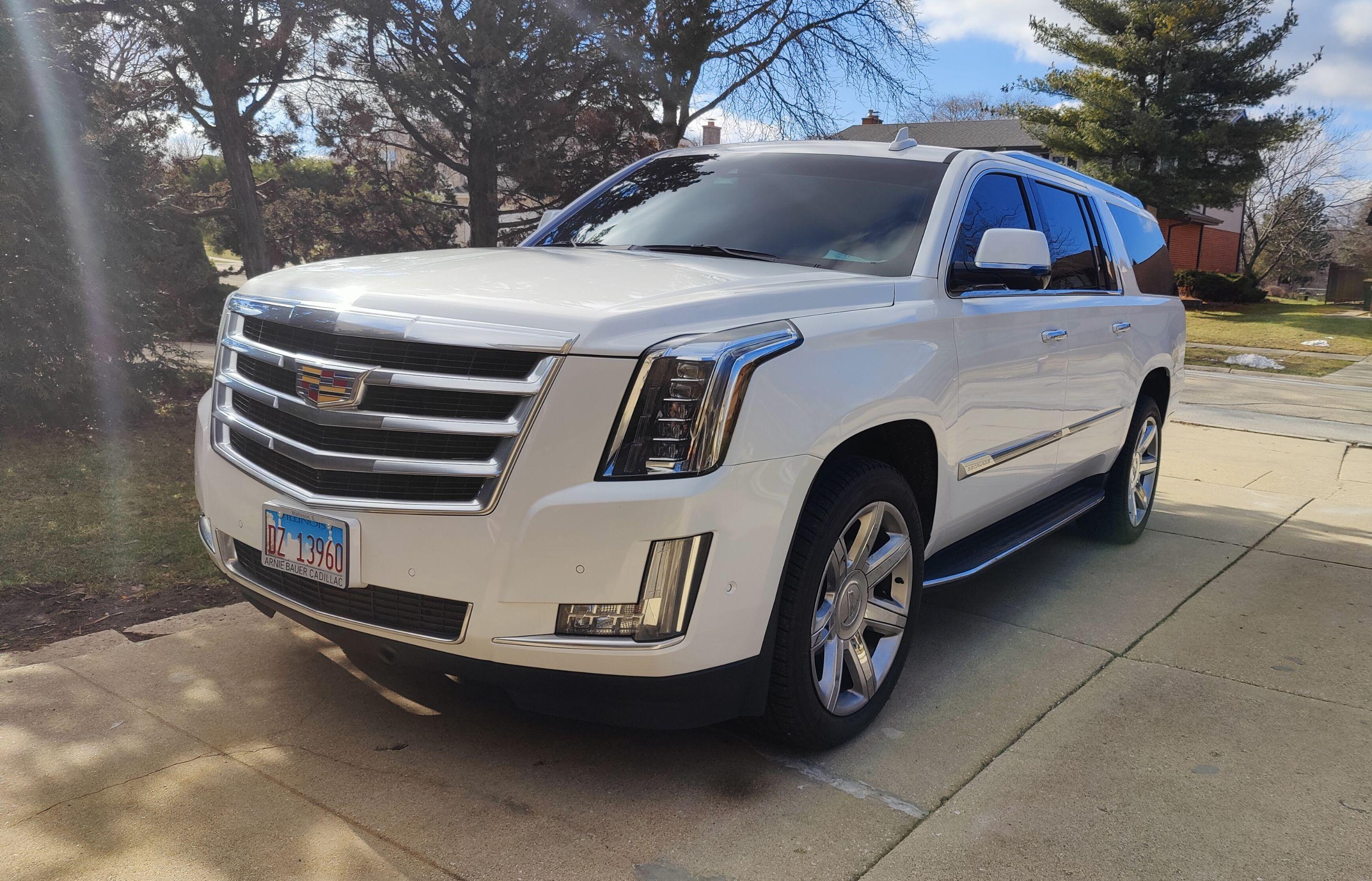 Cadillac Escalade ESV 2019 in Willowbrook, IL