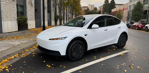Tesla Model Y 2026