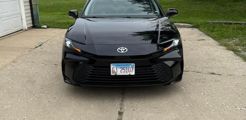 Toyota Camry Hybrid 2025