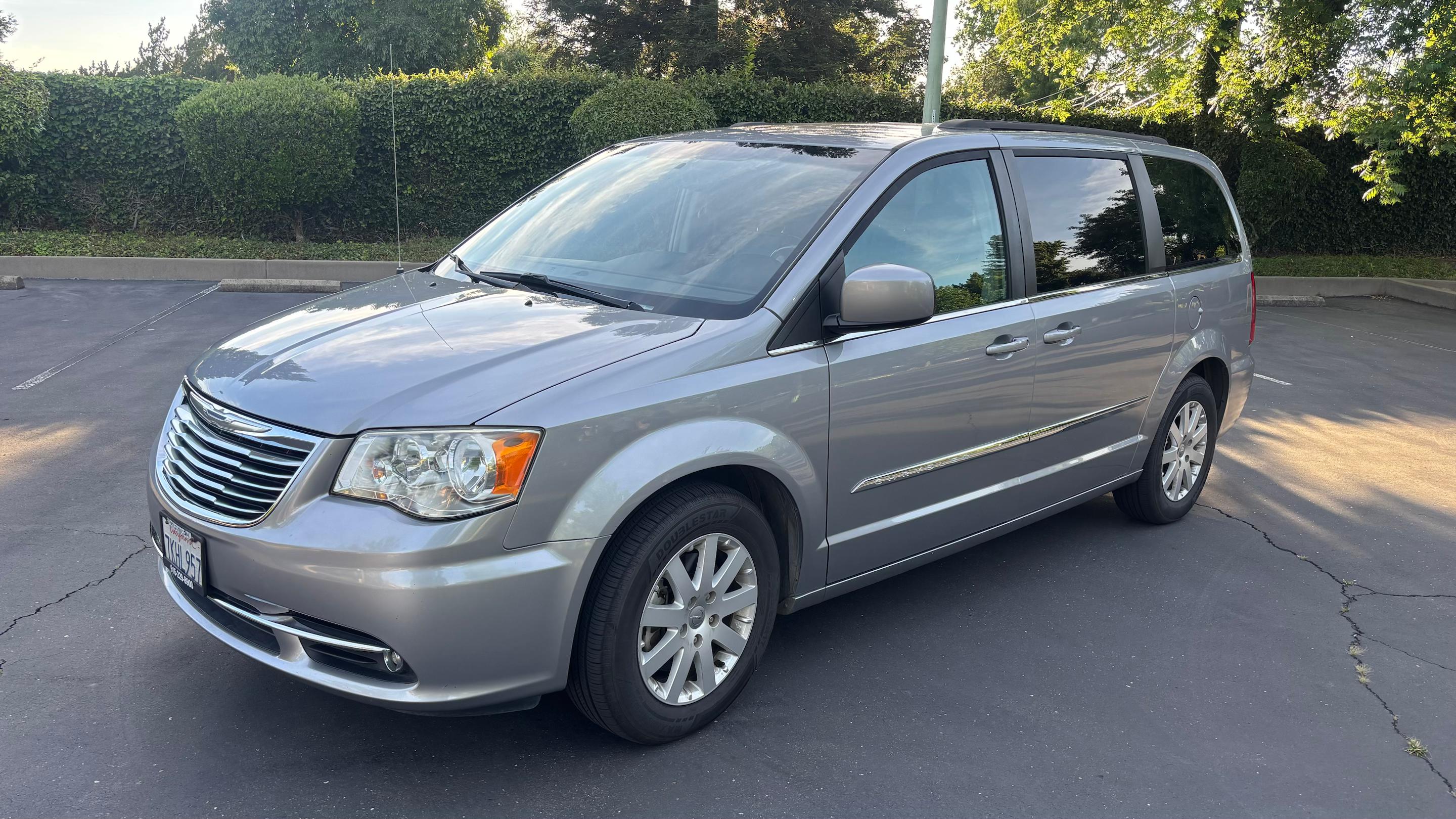 Chrysler Town & Country 2015 in Carmichael, CA