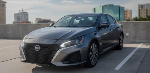 Nissan Altima 2023