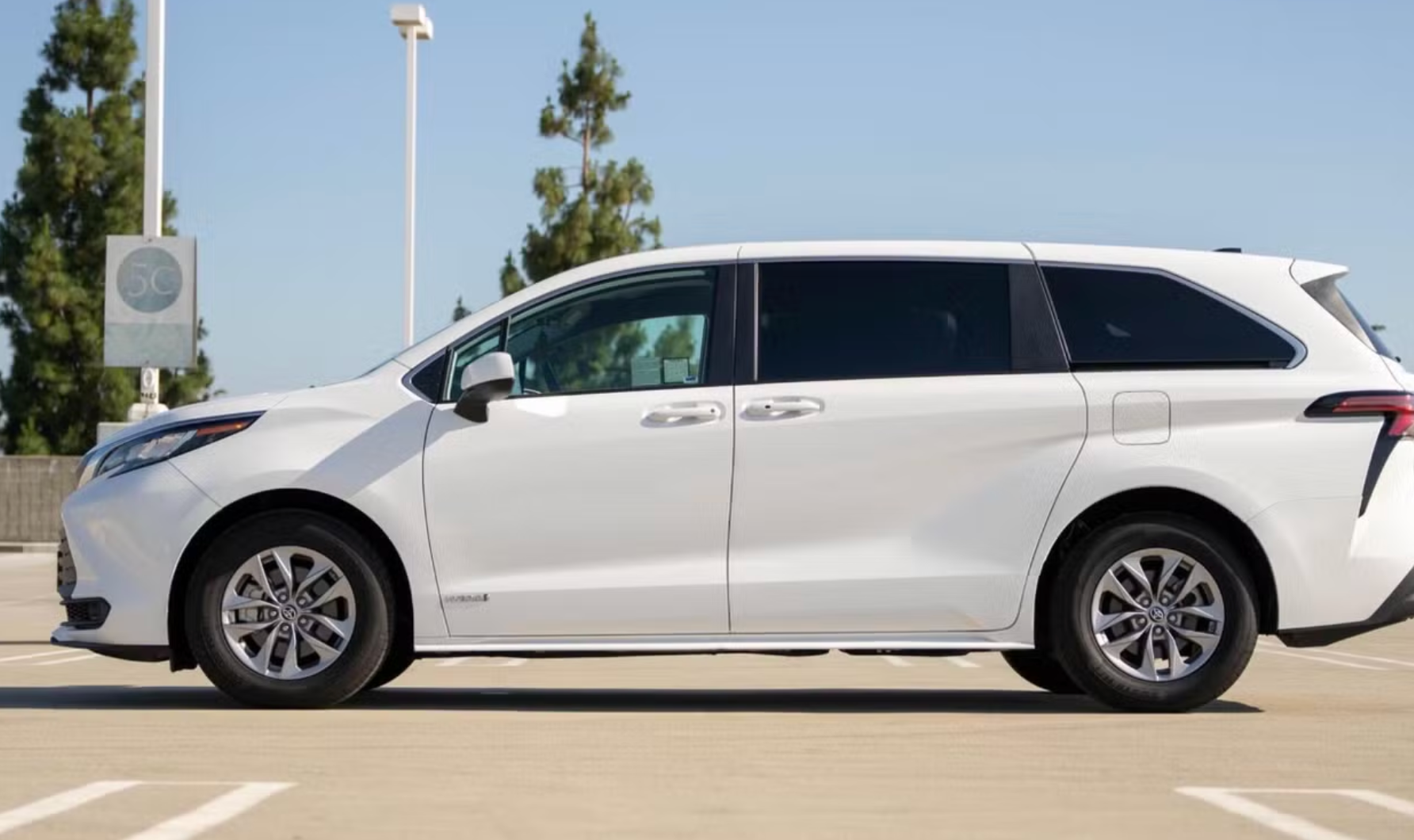 Toyota Sienna 2024 à 