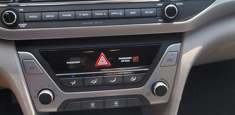 Hyundai Elantra 2018