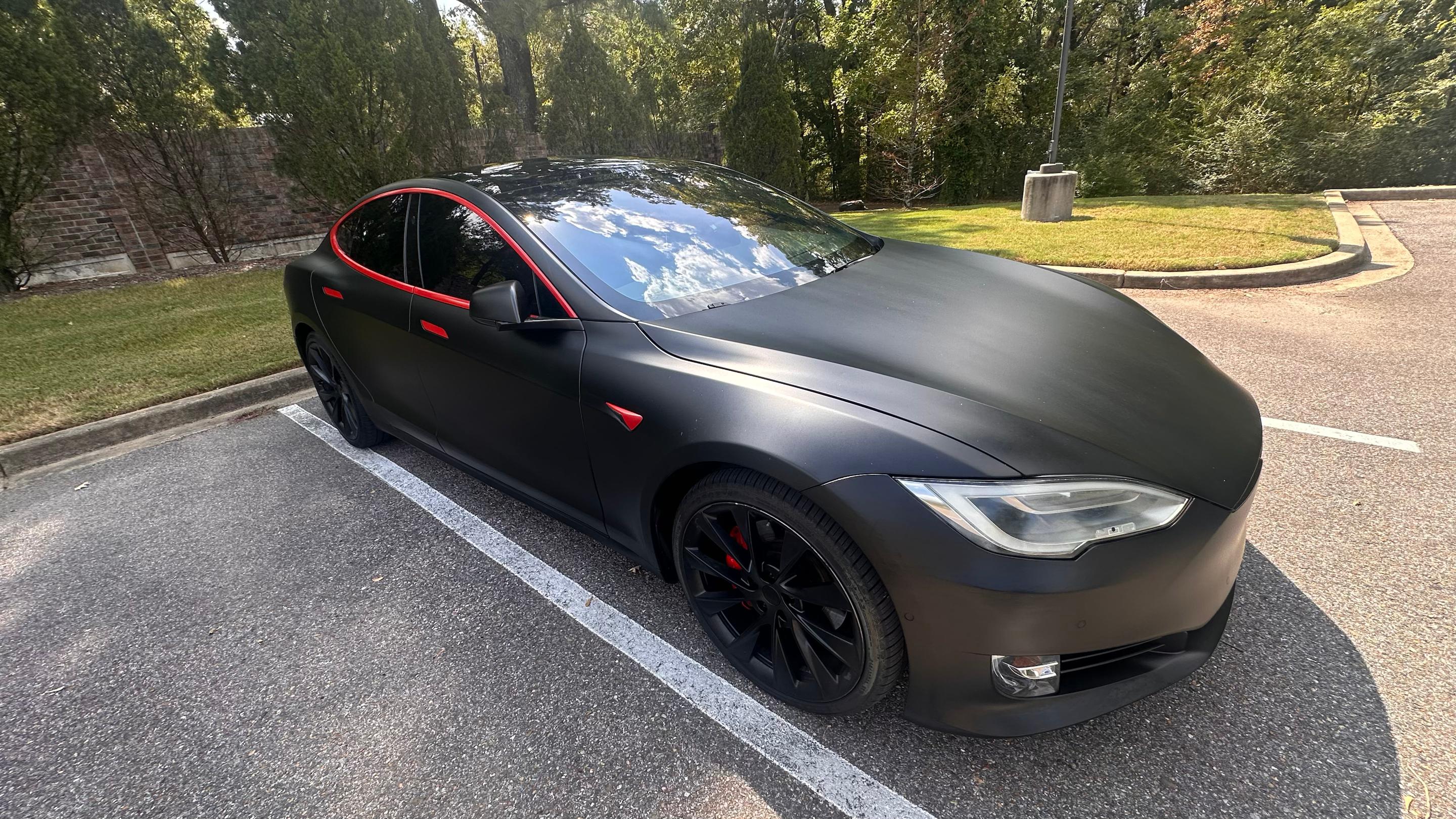 Tesla Model S 2018 in Germantown, TN