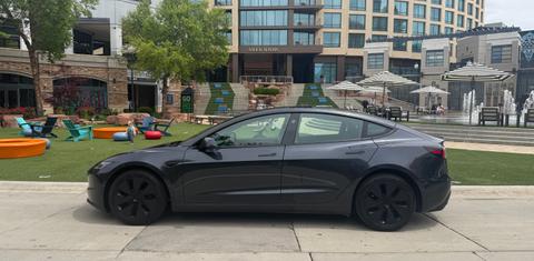Tesla Model 3 2024