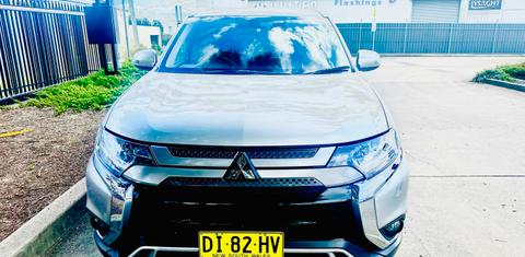 Mitsubishi OUTLANDER 2020