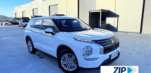 Mitsubishi OUTLANDER 2023