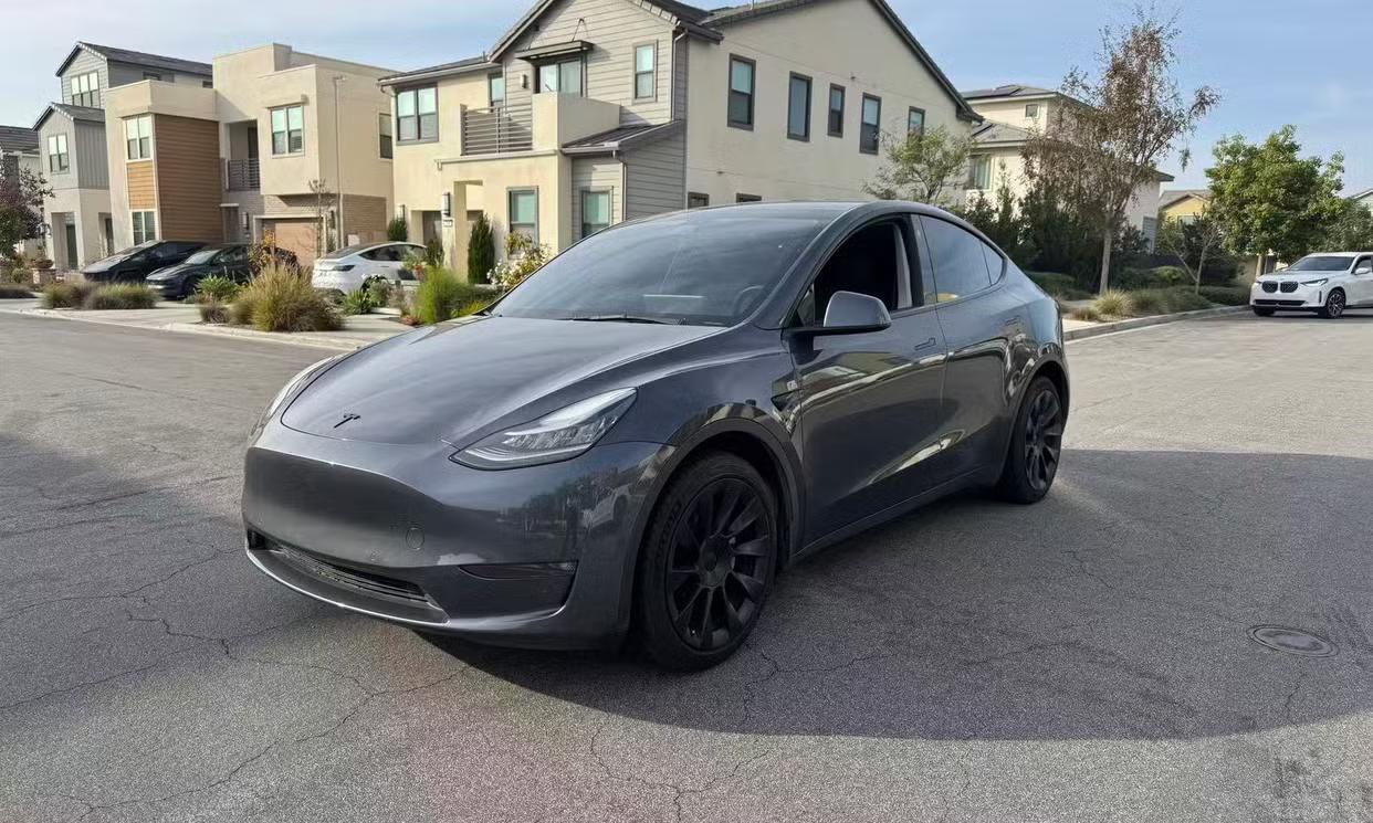 Tesla Model Y 2021 in 