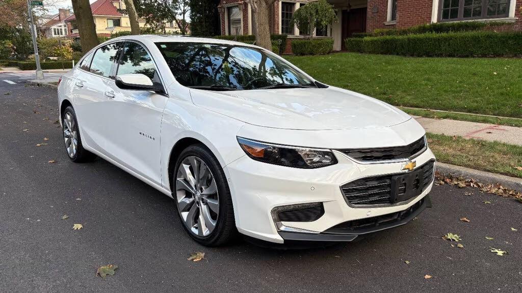 Chevrolet Malibu 2018 in Rockford, IL