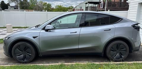 Tesla Model Y 2026