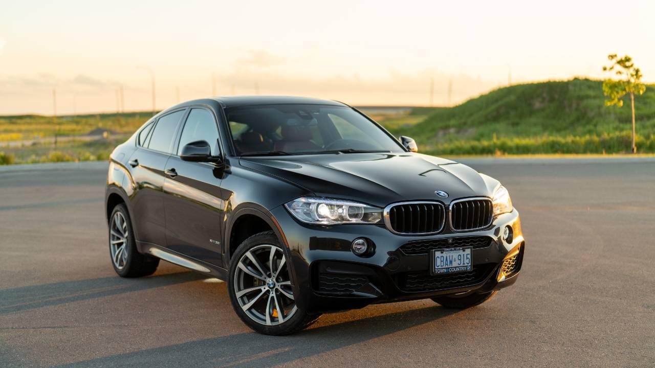 BMW X6 2017 in Whitby, ON