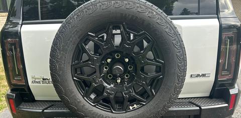 GMC HUMMER EV SUV 2025