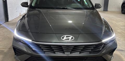 Hyundai Elantra 2025