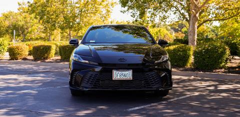 Toyota Camry Hybrid 2025