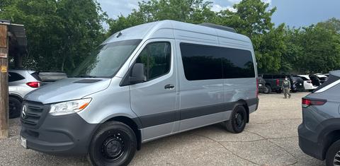 Mercedes-Benz Sprinter 2025