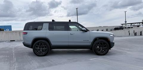 Rivian R1S 2026
