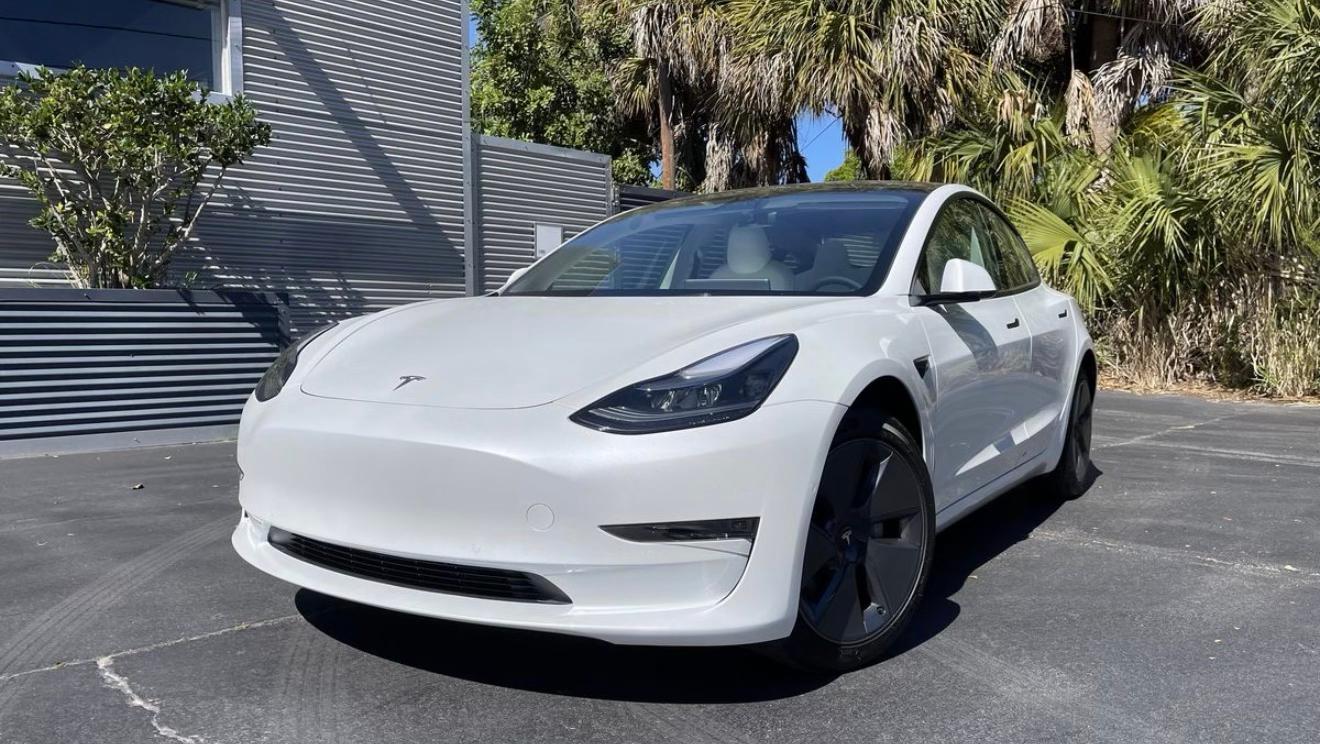 Tesla Model 3 2022 in 