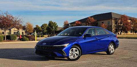 Hyundai Elantra 2025