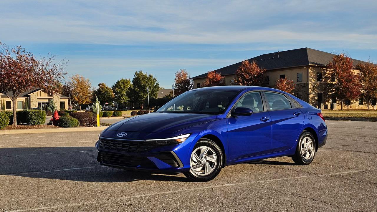 Hyundai Elantra 2025 in 