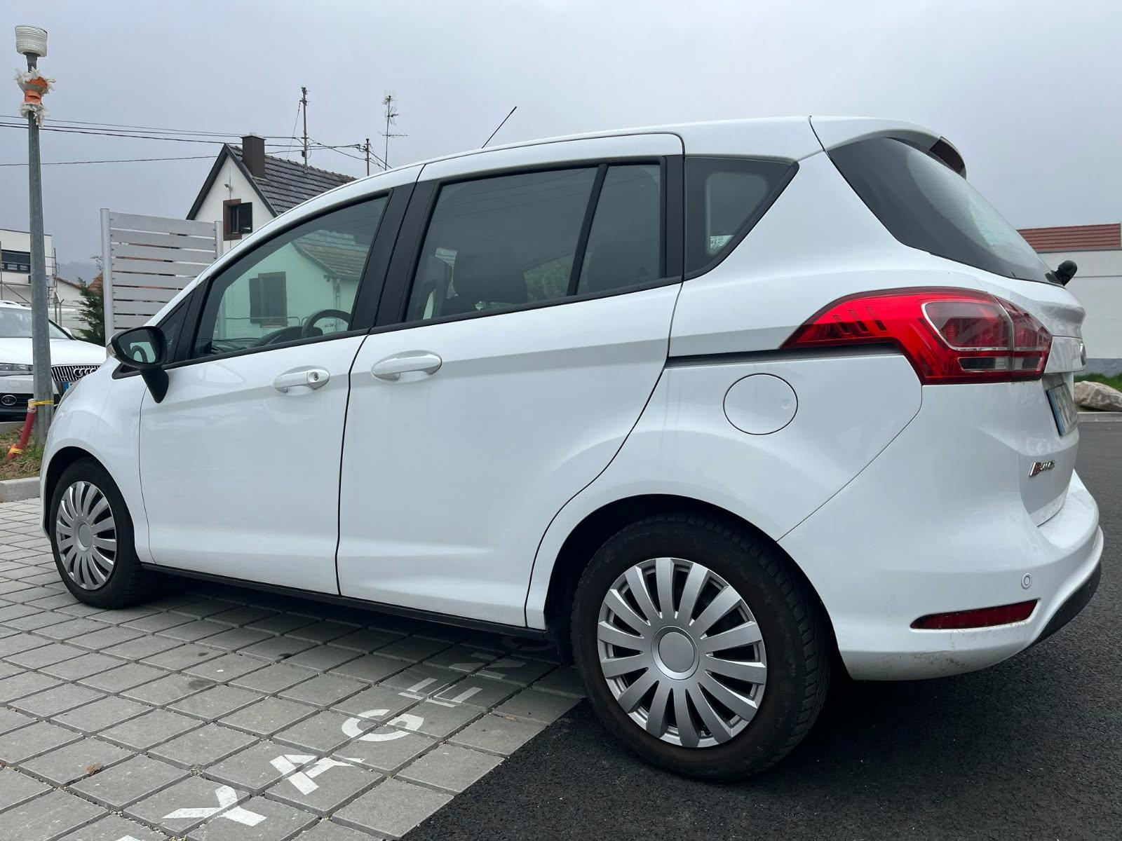 Ford B-MAX 2013 à Mutzig