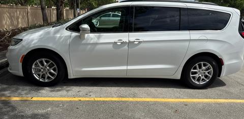 Chrysler Pacifica 2022