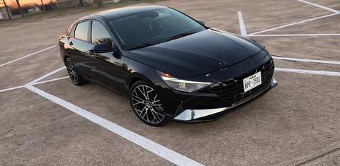 Hyundai Elantra 2022