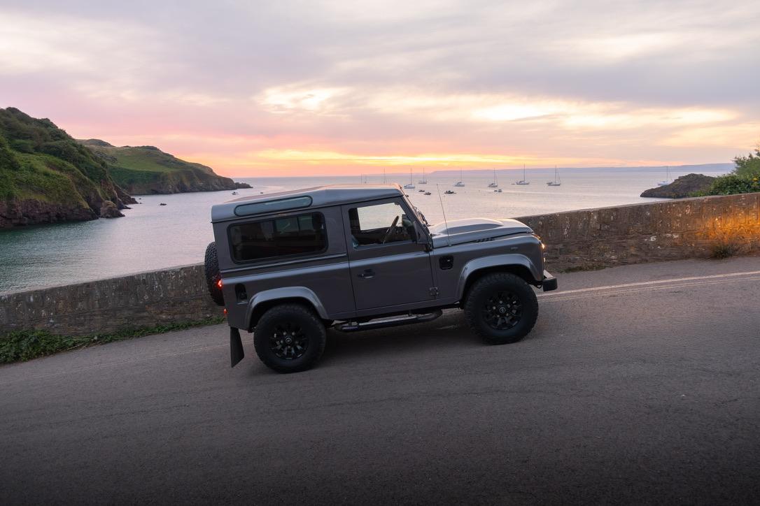 Land Rover 90 Defender 2015 in London