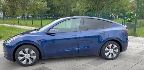 Tesla Model Y 2021
