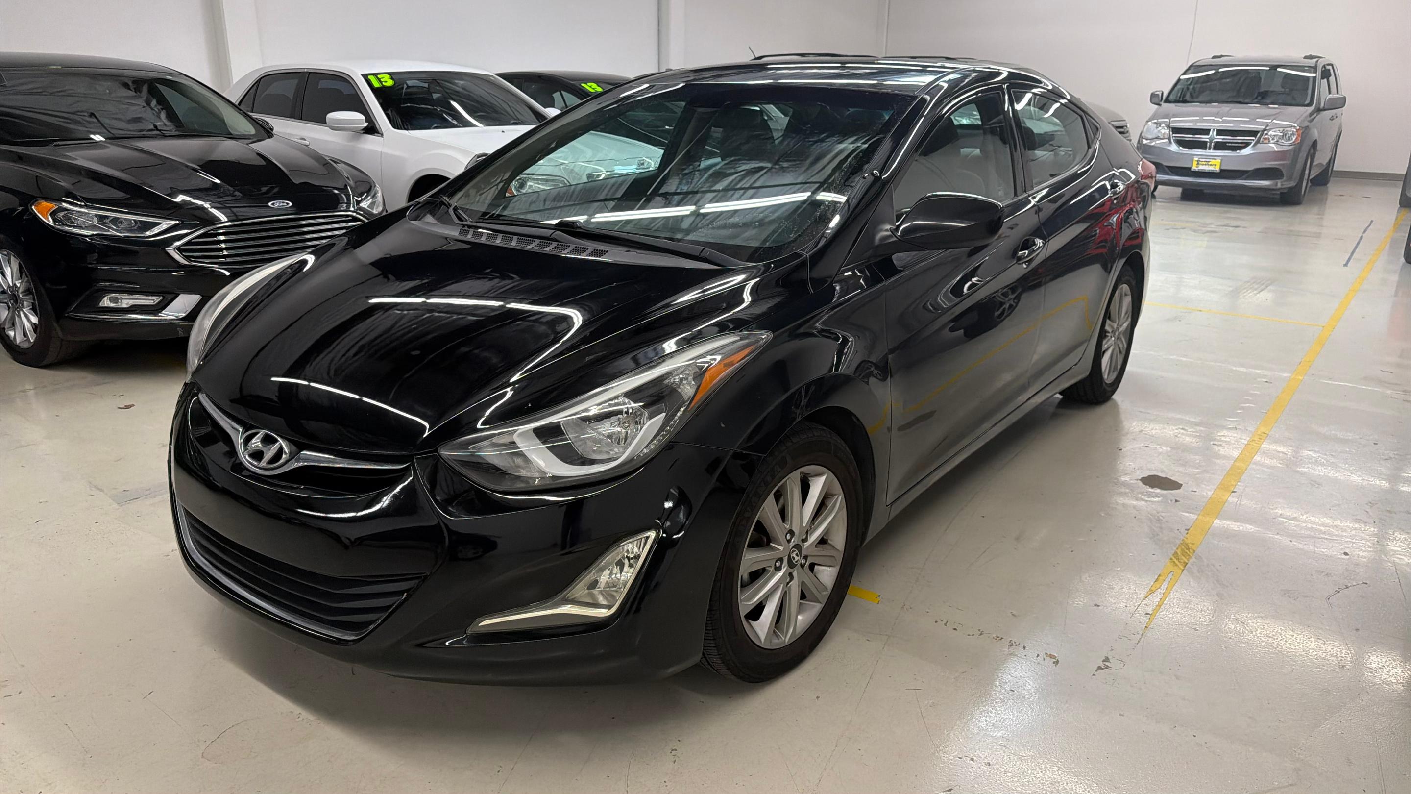 Hyundai Elantra 2015 in 