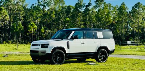 Land Rover Defender 2024