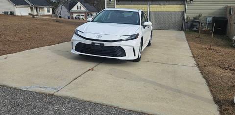 Toyota Camry Hybrid 2025