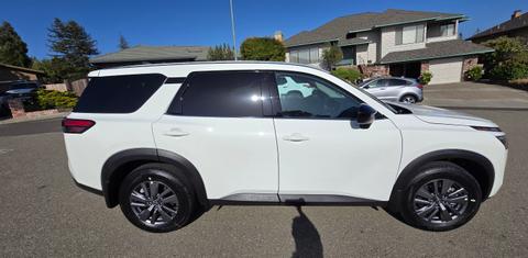 Nissan Pathfinder 2025