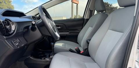 Toyota Prius c 2015