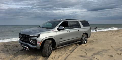 Chevrolet Suburban 2025
