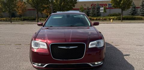 Chrysler 300 2017