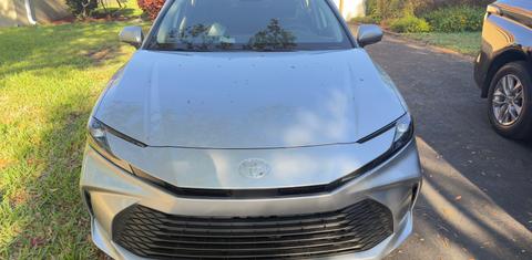 Toyota Camry Hybrid 2026